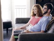 女主喜欢自己的继兄弟很久终于勾搭上不料被姐姐偷拍下来