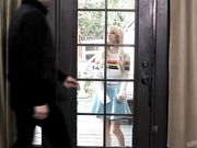 变态夫妻同玩上门应聘的小保姆