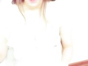 网红妹穿的很清凉捏自己的胸抠自己的小妹妹是个骚苗子