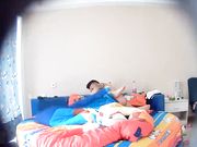 大奶美女被强壮纹身男专挑高难度动作爆插,皮肤雪白