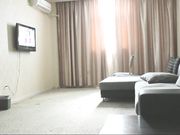 逆天长腿的高三班花，情趣丝袜高跟摸奶子站立后入