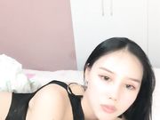 高颜值爆乳妹子双人啪啪秀 黑色网袜上位骑乘再用跳蛋震动逼逼呻吟娇喘