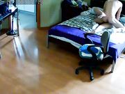 偷拍小伙晨运完回家和正在床上睡觉的媳妇来一炮