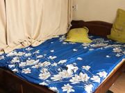 巴铁留学生小伙和宿管阿姨坐在床边上唠嗑情到浓时就脱光了上床啪啪