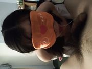 外貌清纯的保险推销员为了大保单上门和变态客户玩SM自拍