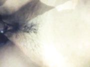 和隔壁卖咖喱饭的老板宾馆偷情啪啪,美女骚的连内裤都不穿