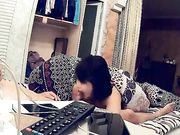 美女白领趁男友出差下班约男同事家中偷情 太能操了