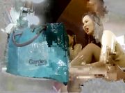 公共浴池偷拍妹子们洗澡