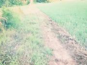 网络红人VV姐大清早穿着黑色蕾丝裤袜高跟和炮友乡下田间的丛林野战108P高清无水印