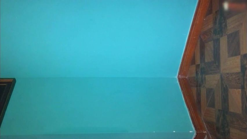 脱脱校花冷艳大尺度私拍视频 软大乳房湿润逼逼一看就想操