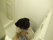 偷拍健身房美女换衣服