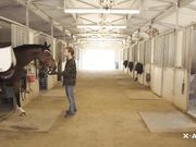 小伙子真性福操了两个极品大长腿小姐姐鸡动的不要不要.