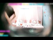 酒店偷拍娇小漂亮的牛仔短裤大学美女-1