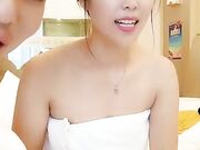 妹子和链子炮友啪啪，深喉口交翘起屁股后入猛操