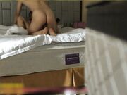 暗藏摄像头偷录小情侣爱爱全过程