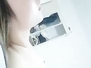 年纪轻轻19岁小嫩妹主播大方露脸与愣头青小男友啪啪啪直播年轻人太激情了貌似哥哥还在隔壁要了几根烟对白精彩