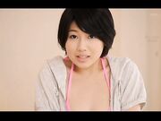 有点婴儿肥的短发巨乳少妇