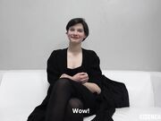 捷克面试系列花季少女粉嫩竹笋奶翘臀短发妹Anna被摄影师推油啪啪啪