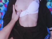 震惊！小萝莉在森林里竟然被怪蜀黍做出这样的事