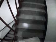 台湾黑丝爆乳女神『蓝媚儿』勾引快递做爱 无套猛操中出