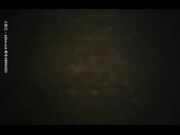 小胖哥拿着大桶矿泉水来灌小妹妹的小穴