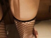 大奶肥臀嫩穴露脸小贱货酒店被摄影师潜规则没想到这么骚很能叫