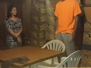 打工黑人小伙库房大战巨乳肥臀印度少妇老板娘太生猛了桌子差点操塌了