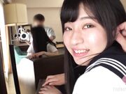 おっとりした制服美少女を優しくセックスへと導