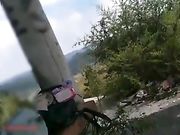 全民直播时代农民工兄弟带着样子淳朴的打工妹到山顶荒废的凉亭野战普通话对白