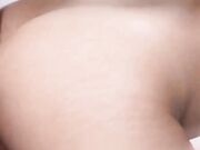 大陆AV佳作模特主动挑逗摄影师互舔女上位骑乘