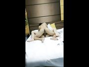 小骚逼好难被小哥草了被人妖草 人妖干着骚