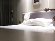 酒店约炮性感网红脸小姐姐舌吻调情后入狠草