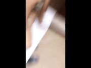 93年小骚货“意外”第一次3p