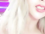 手机直播非常骚气的网红脸主播诱惑秀身材很不错花臂纹身很社会不要错过