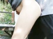 爆乳骚货勾引路人艹逼 操完尿尿量大增