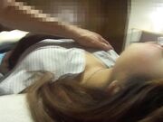 强操醉酒极品白嫩巨乳表姐 被插得的哼哼唧唧喷水不断 无套抽插不小心内射