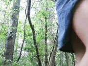 小树林肛交撒尿玩跳蛋玩得真是野挑战高难度